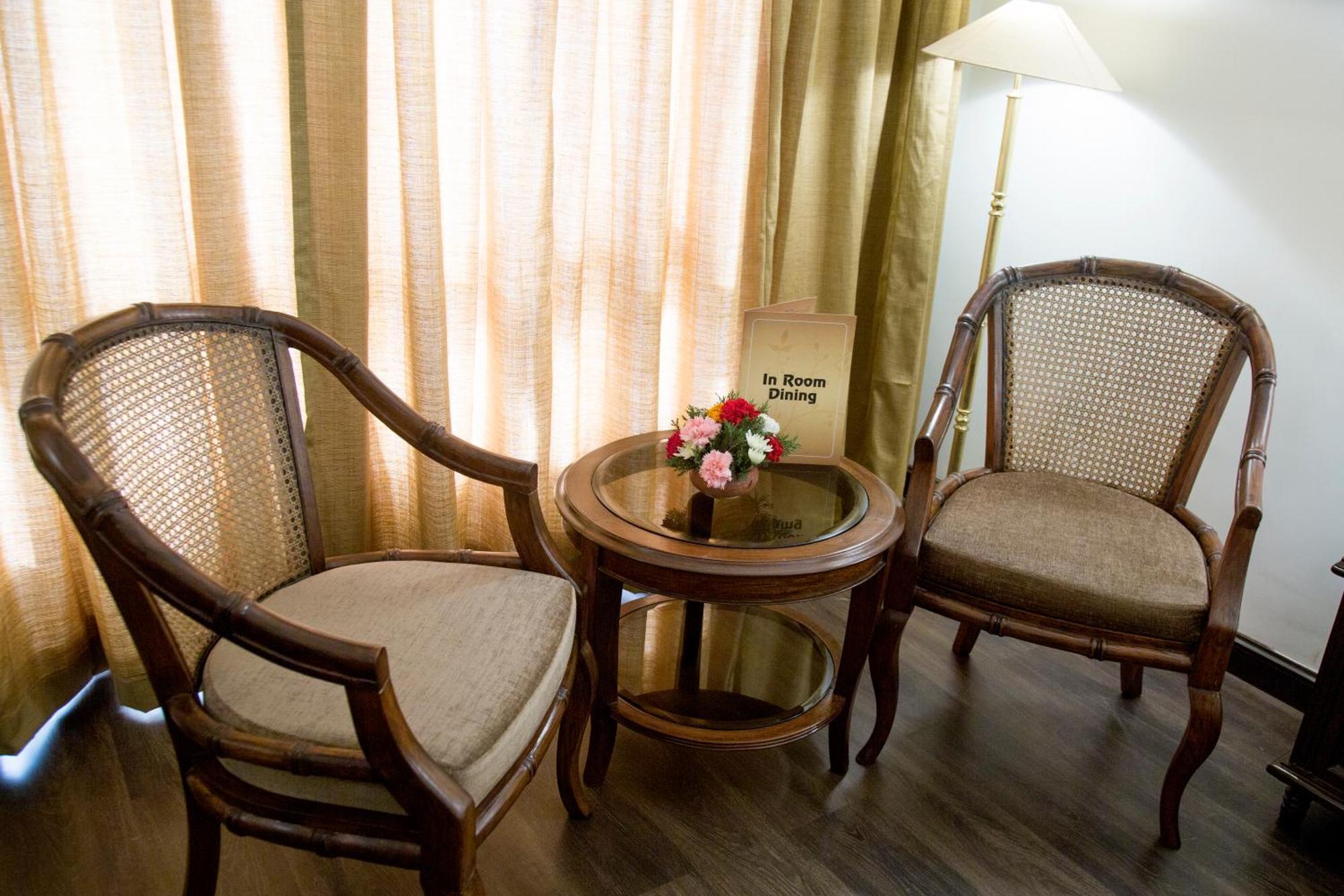 Grand Hotel Катманду Номер фото